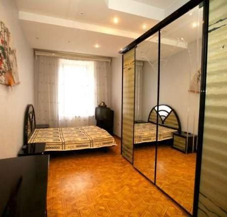 Flat in the city center Apartment Odessa Luaran gambar